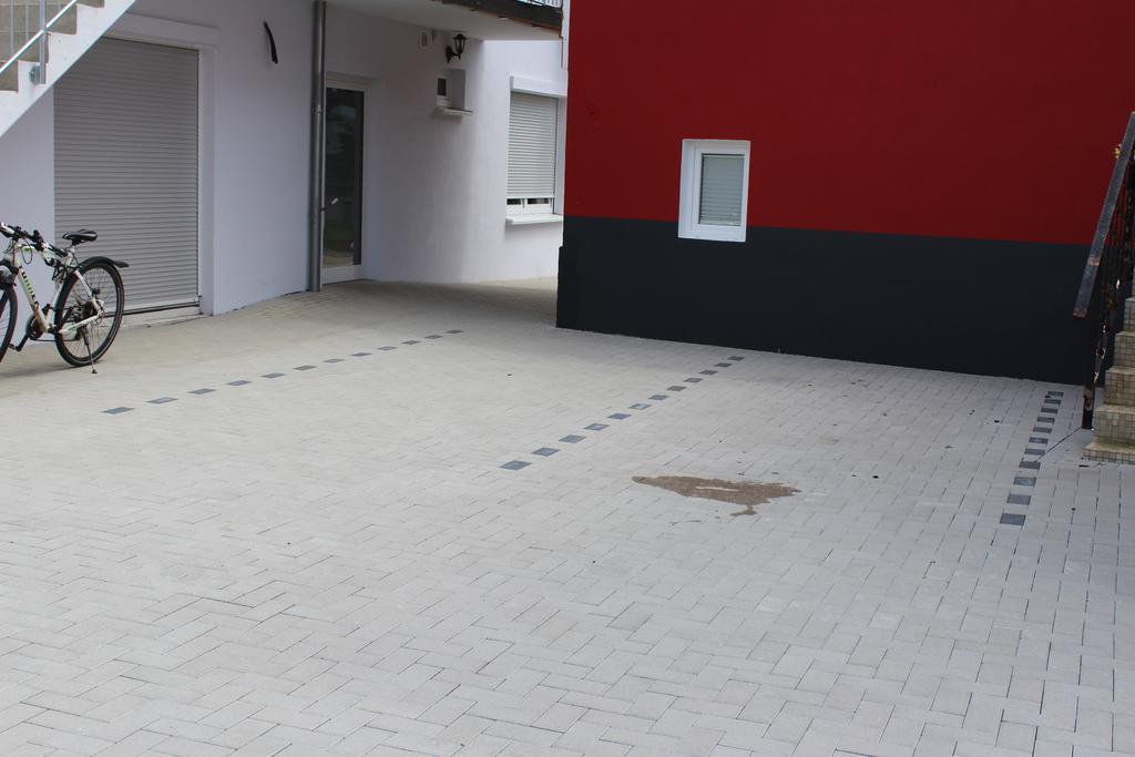 Gaestehaus Mama Rust Exteriör bild